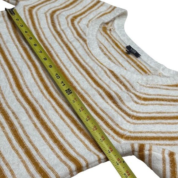 NYDJ White and Mustard Yellow Whisker Scoop Neck Sweater Women's Size M - Picture 11 of 12